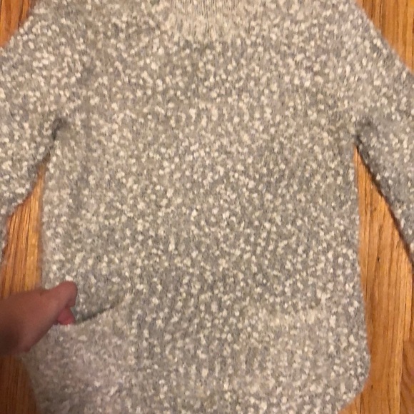 🍂cozy and fuzzy sweater!! - Picture 3 of 6